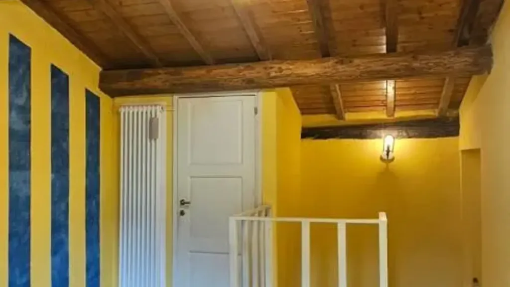 Esik - Rustic Terratetto with Private Resede in Capannori