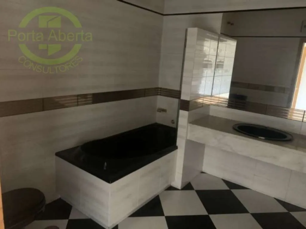 Salles de bain - Luxury House with Generous Space in Guimarães