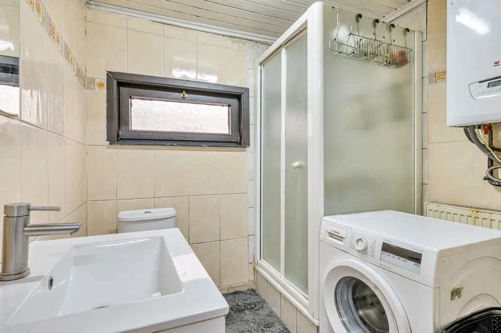 Vannitoad - 2-Storey Terraced House with West Garden in Ledeberg