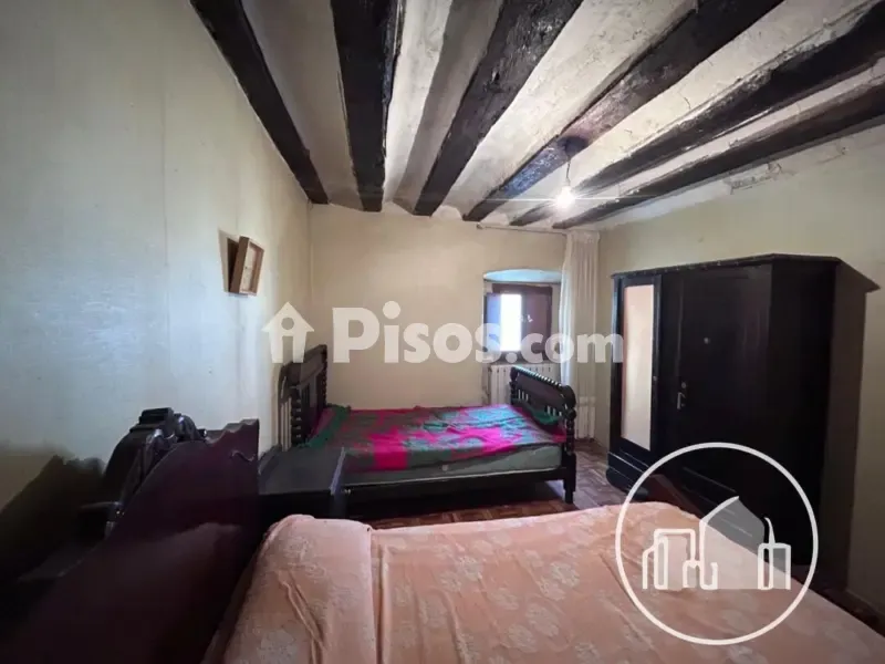 Chambres - Spacious House with Large Area in Las Merindades
