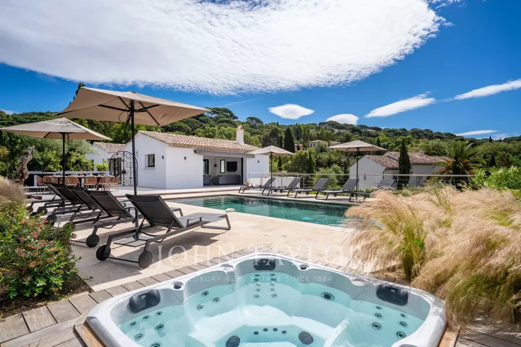 Piscine - Villa avec Piscine et Vue Mer à La Croix-Valmer