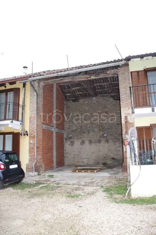 Jardin - Rustic Property with Garden in Trana