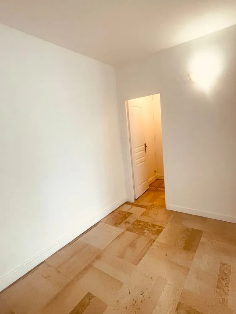 Pièces - Appartement Lumineux avec Parking à l'Oise