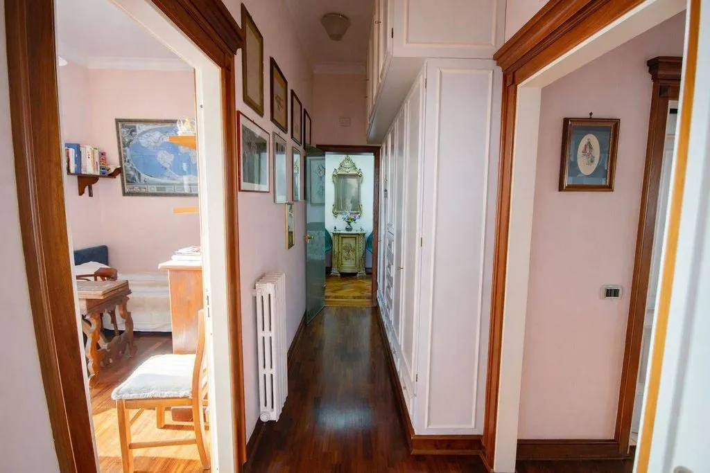 Esik - Luxury Flat with Panoramic Views in Posillipo, Naples
