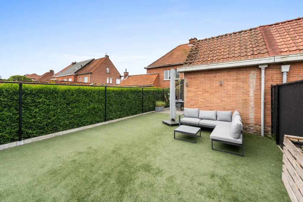 Aed - Move-in Ready Home near Main Roads in Dendermonde