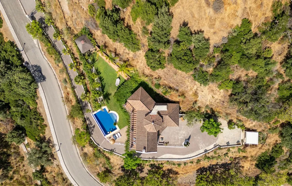 Õhuvaade - Villa with Sea and Mountain Views in Monte Mayor