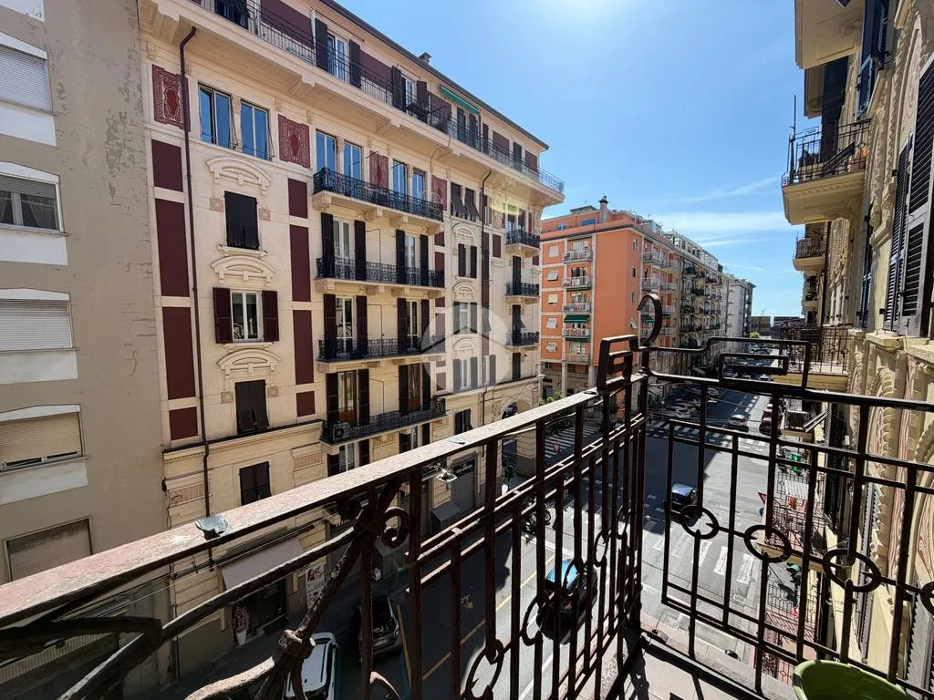 Balcone - Central Apartment with Balcony in La Spezia