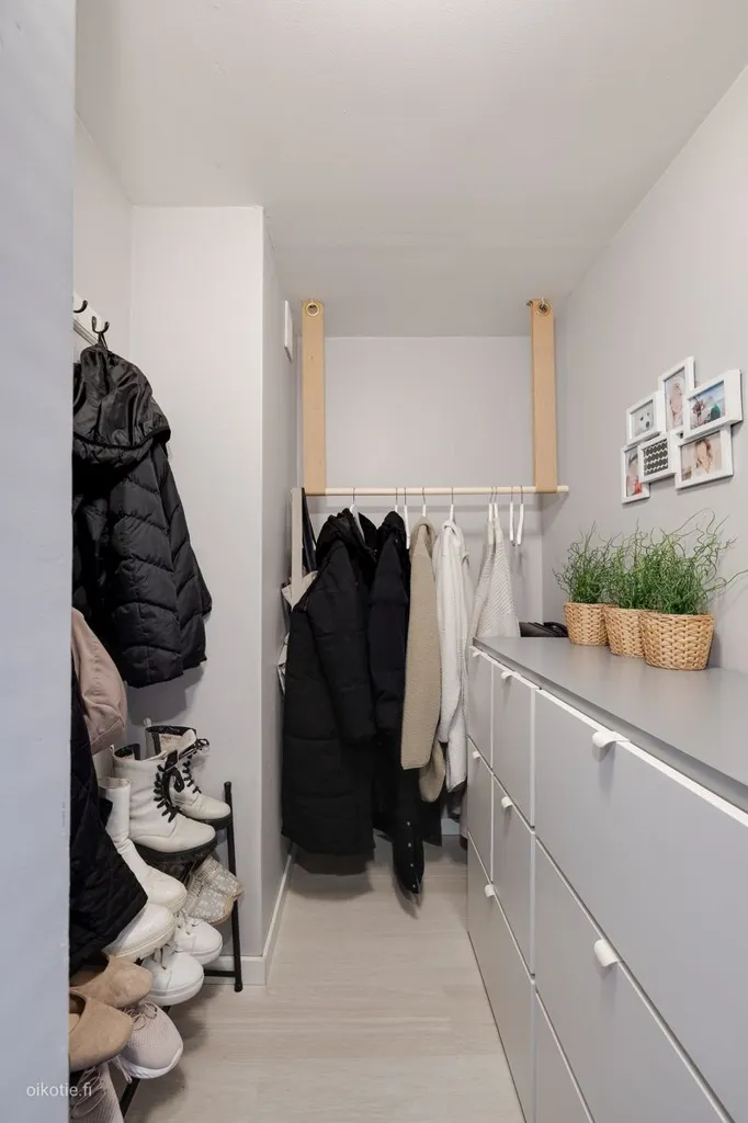 Rooms - Fully Renovated Flat with Balconies in Vaasa