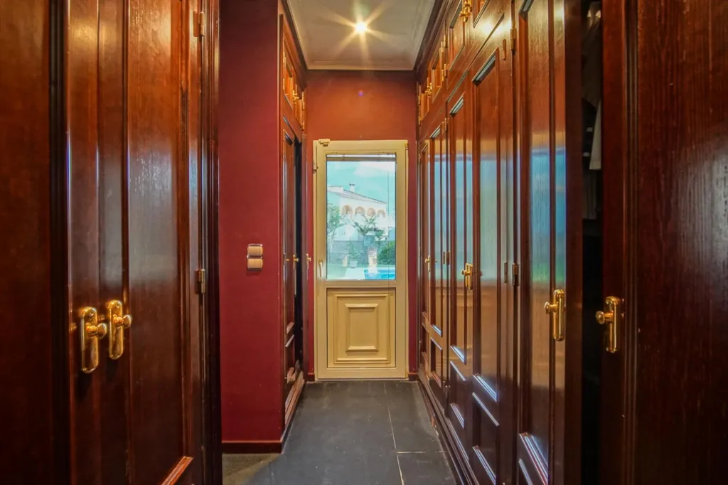 Toad - Luxury Villa with Pool in Dénia