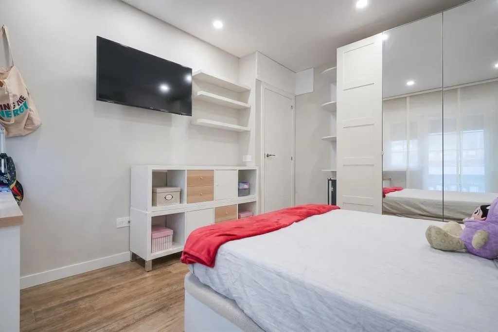 Chambres - Semi-detached House with Garage in Getafe Centre
