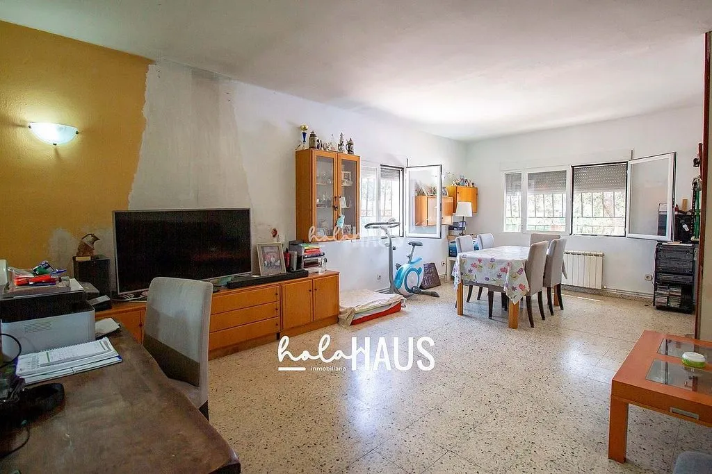 Living Room - Chalet with Pool and Terrace in Calalberche