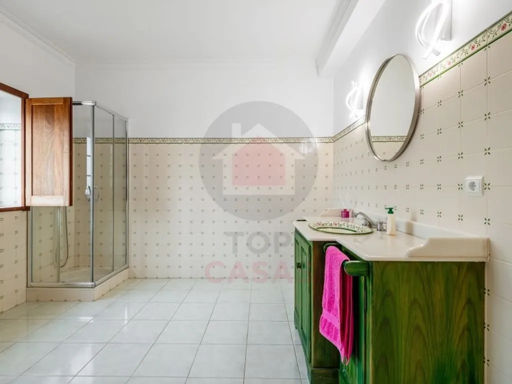 Vannitoad - Detached House with Pool and Lagoon Views in Caldas da Rainha