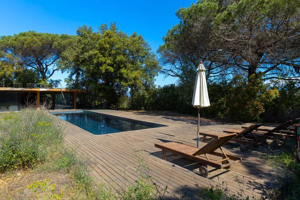 Bassein - Detached House with Pool in Vallromanes