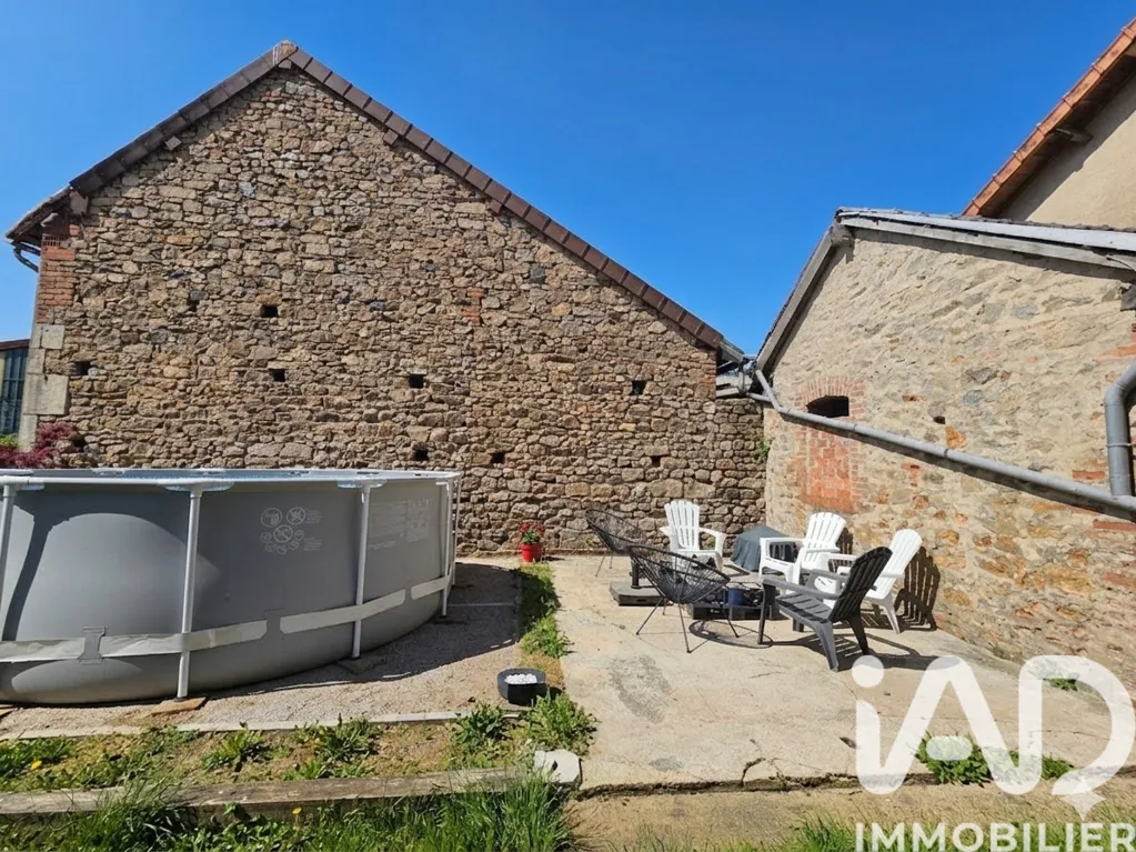 Jardin - Maison de Ville avec Dépendances à Luzy
