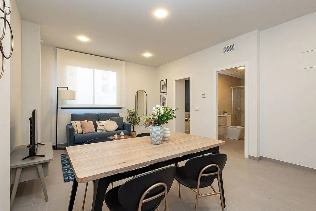 Dining Room - Modern Flat with Balcony in Nou Moles, Valencia