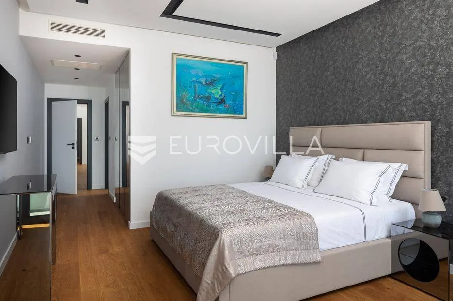 Chambres - Luxury Villa with Pool and Views in Seget, Trogir