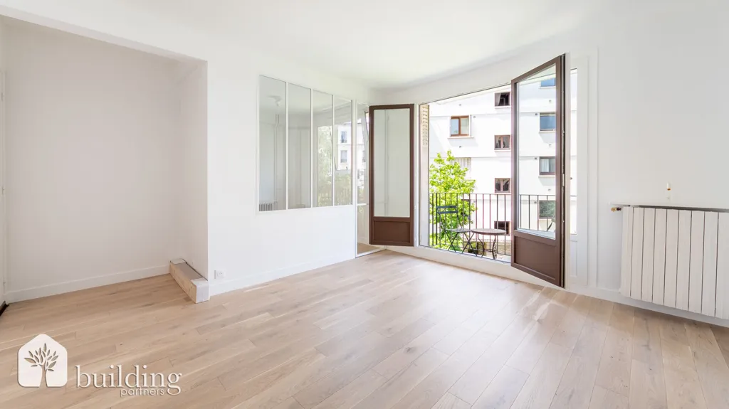 Stanze - 2-Bedroom Apartment with Balcony in Levallois-Perret