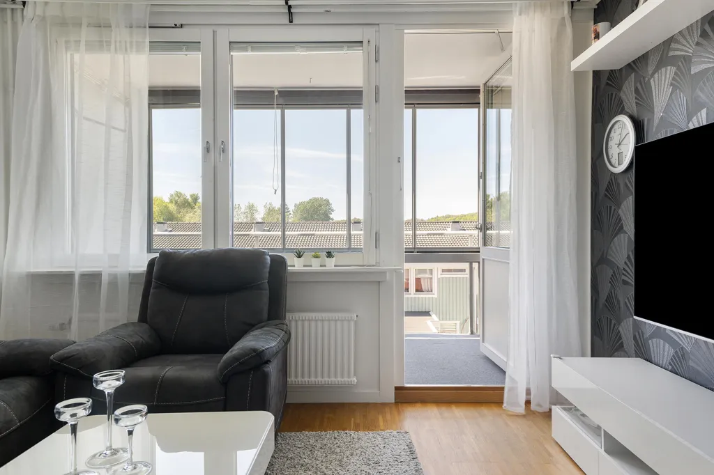 Séjour - Flexible Flat with Glazed Balcony in Stockholm