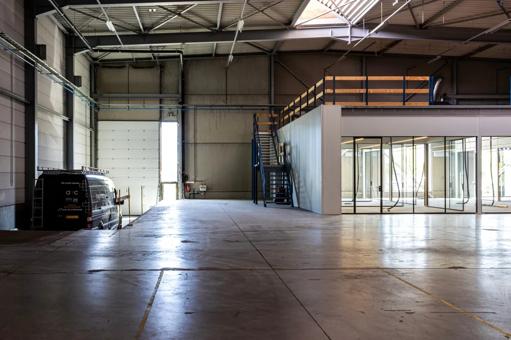 Pièces - Magasin Fonctionnel dans le Parc d'Affaires Evolis à Harelbeke