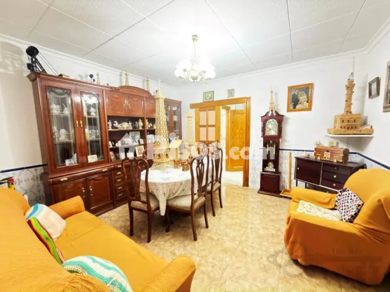 Salle à manger - Maison 3 chambres à ES
