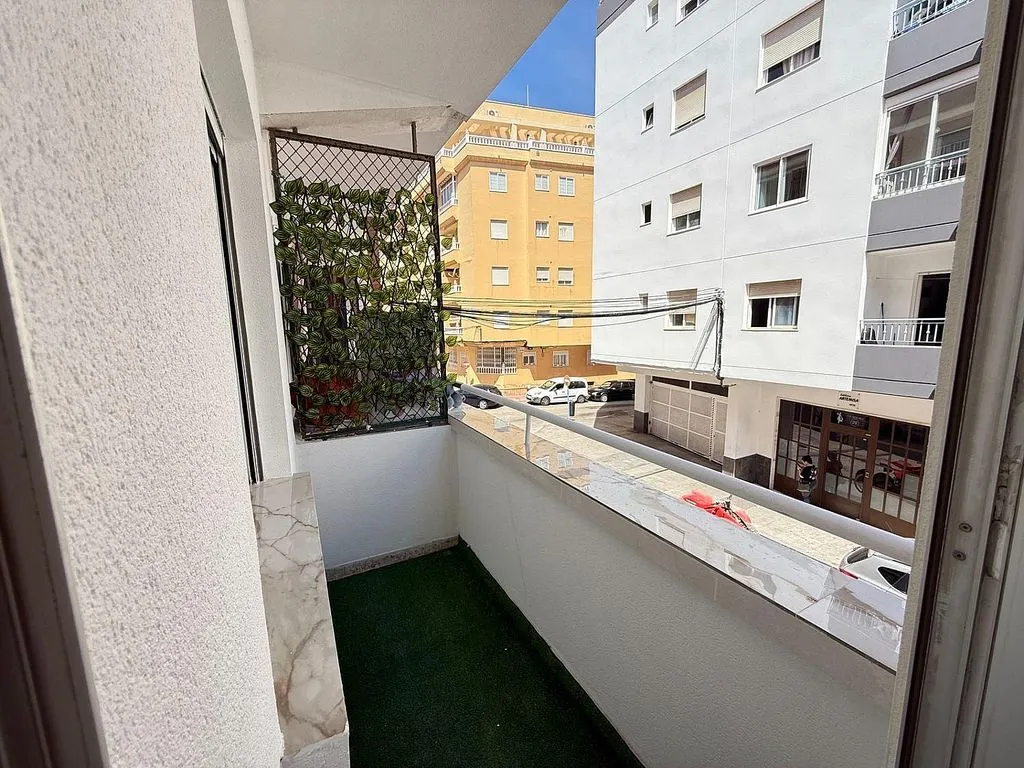 Rõdu - Apartment with Balcony in Torrevieja Centre