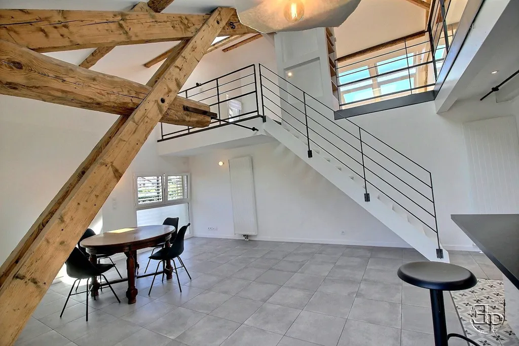 Toad - Meubled Triplex in Présilly