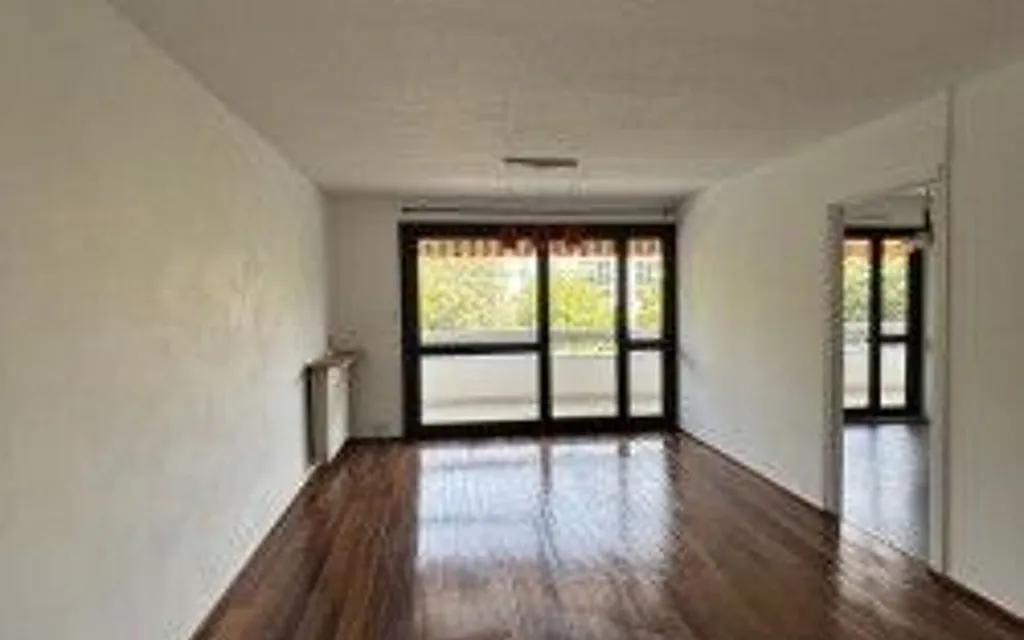 Toad - T3 Apartment with Balcony in Pessac