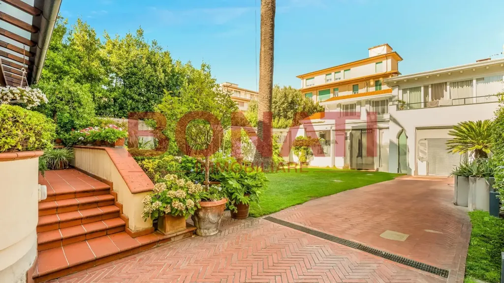 Jardin - Liberty Villa with Sea View in Viareggio