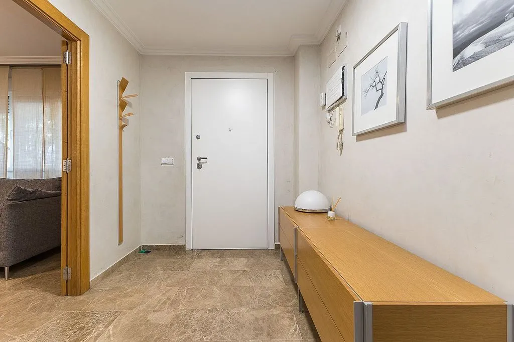 Entrée - Terraced Semi-Detached House in Picanya