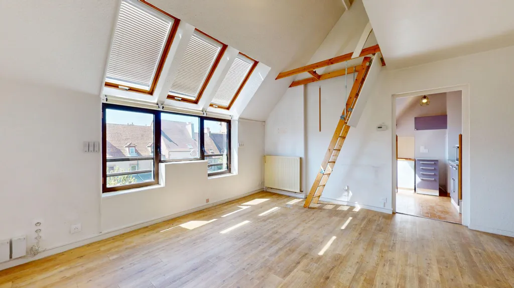 Pièces - Appartement Duplex avec Cuisine Équipée près du Centre-ville