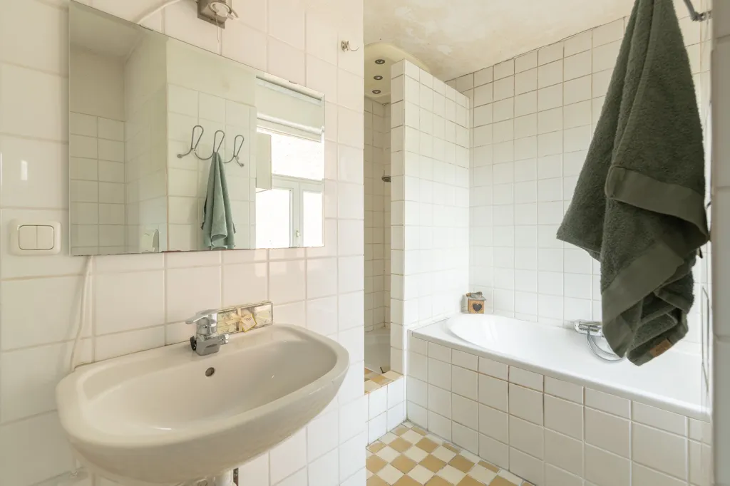 Vannitoad - Characterful Detached House with Garden in Geulle