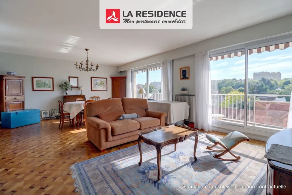 Living Room - 4-Piece Flat with Balcony in Poissy