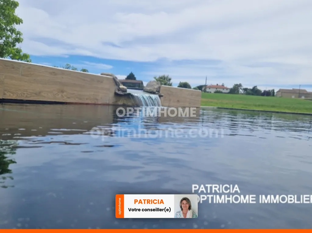 Maison Rustique avec Lac et Terrain à 2 km du Village