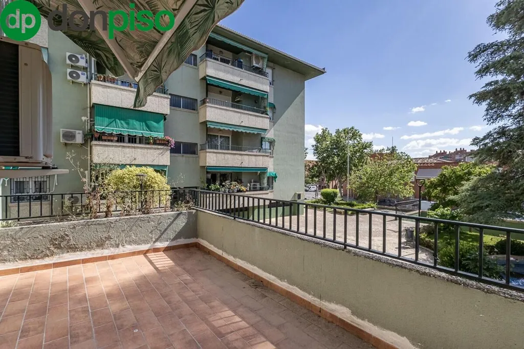Rõdu - Apartment with Garage in Huetor, Granada