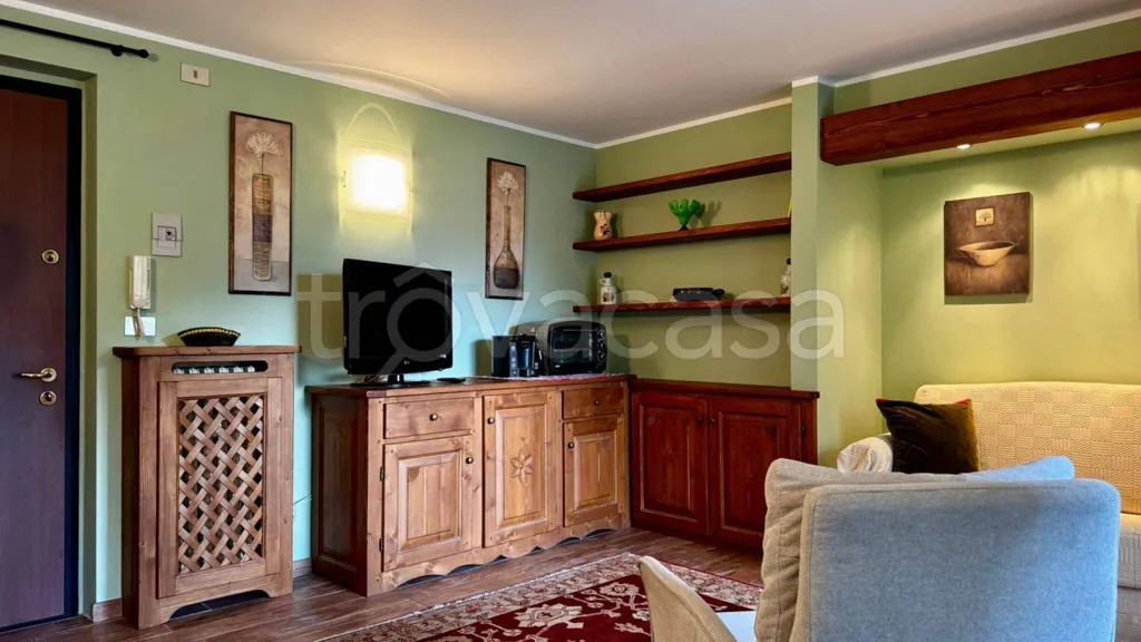Séjour - Rustic-Style Apartment with Balcony in Bardonecchia