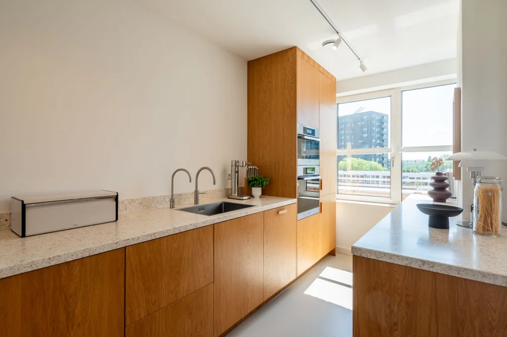 4-toaline korter asukohas Amsterdam