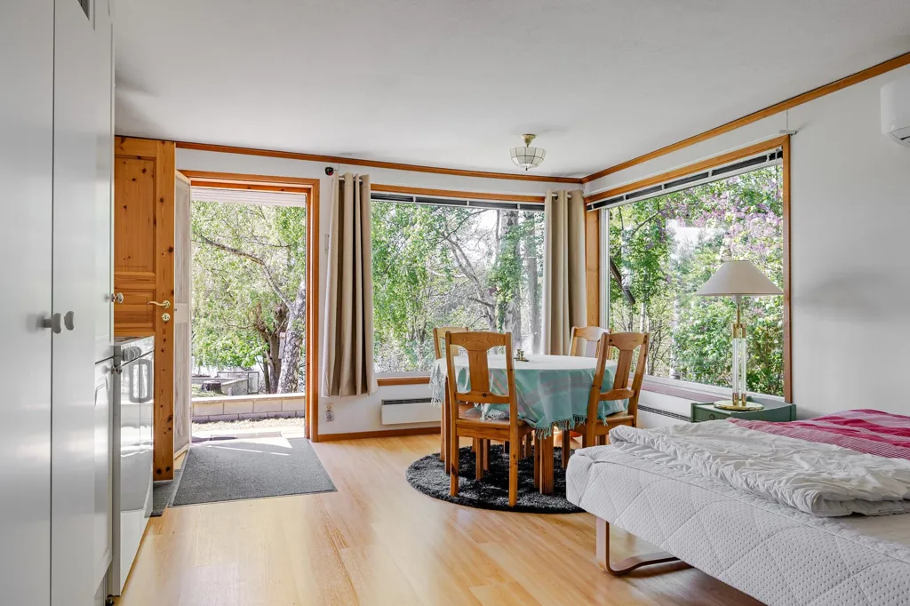 Magamistoad - Suterräng Villa with Private Beach in Sandstrand
