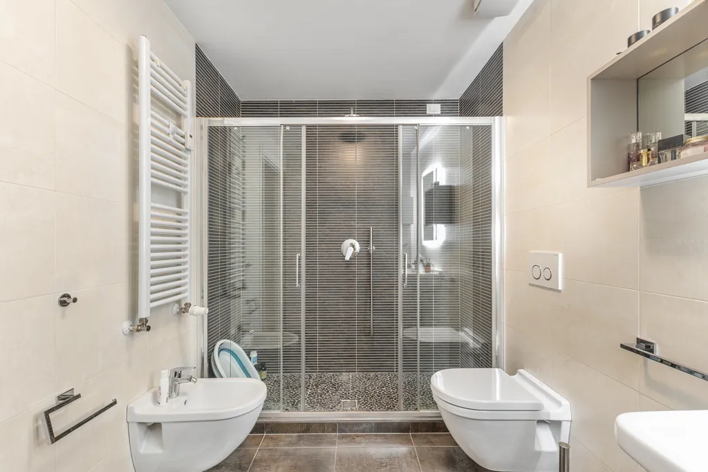 Salles de bain - Apartment with Lift in Stradella