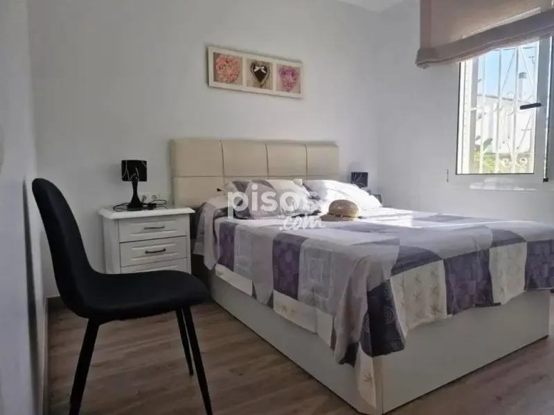 Chambres - Furnished Flat with Sea View in Cambrils