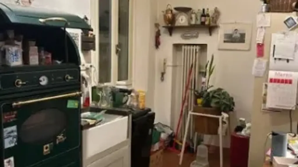 Cuisine - Bright Apartment with Balcony in Faenza Centre