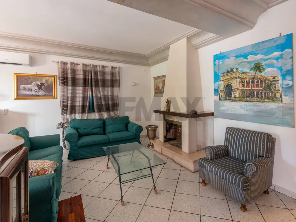 Elutuba - Single Villa with Pool in Palermo