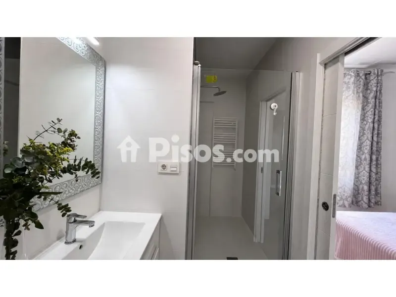 Salles de bain - Reformed Apartment with Balcony in Salamanca