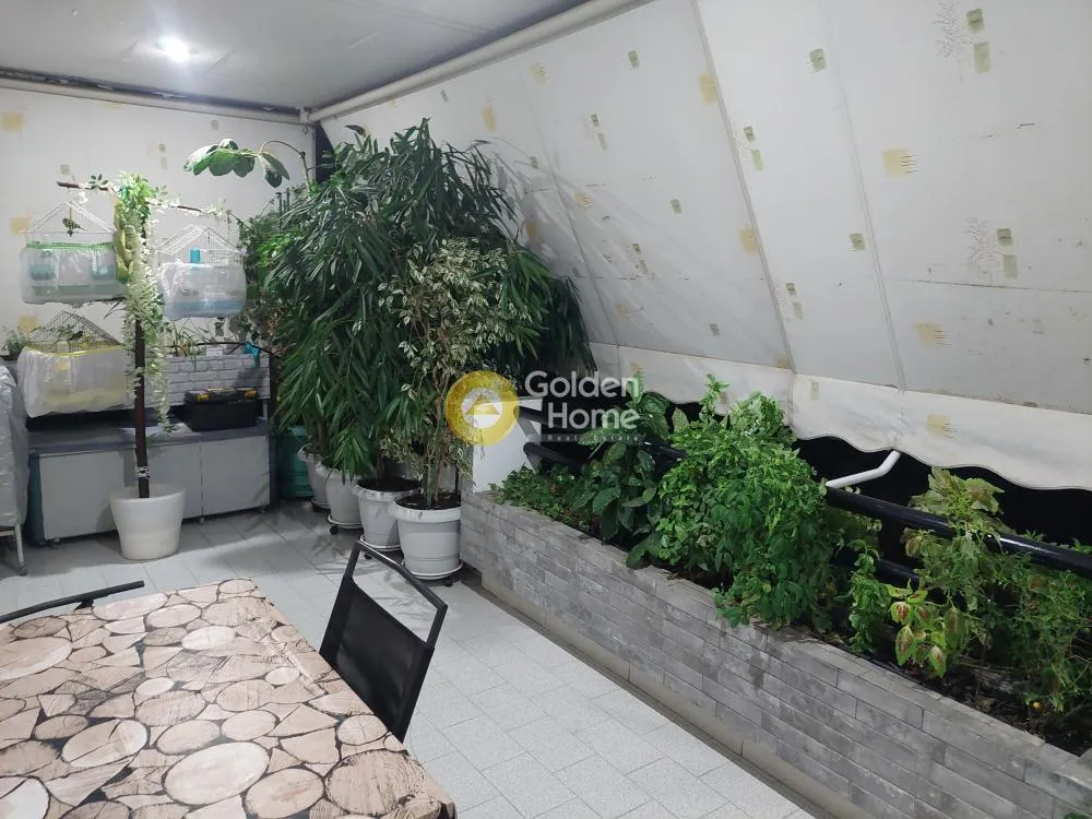 Terrasse - Apartment with Balcony in Piraeus