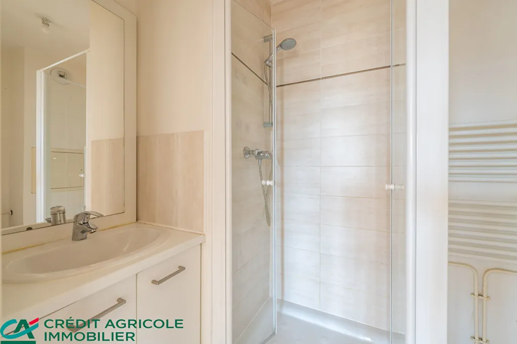 Salles de bain - Appartement 4 Pièces avec Terrasse à Morangis