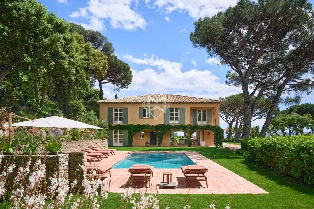 Bassein - Luxury Villa with Sea View in Saint-Tropez