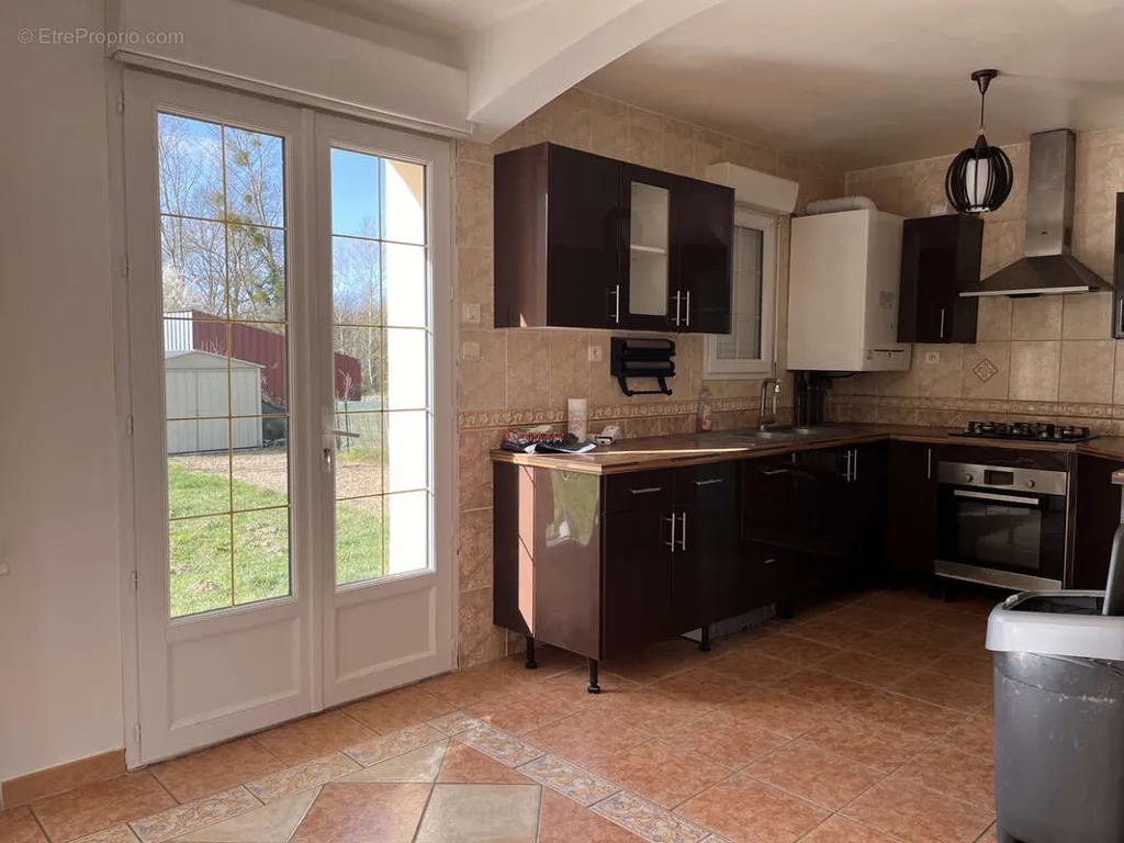 Cucina - Modern Pavilion with Garden near Gien