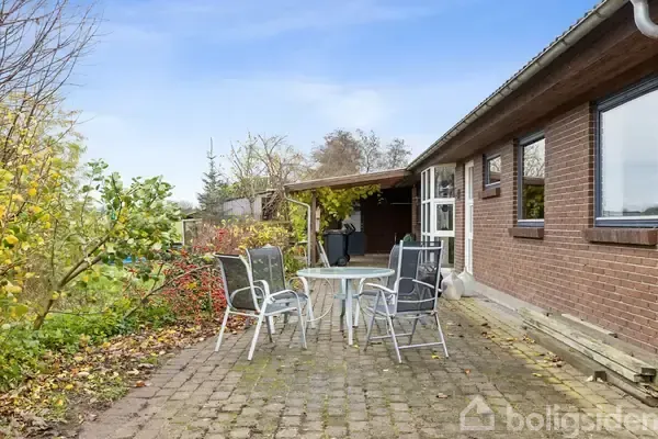 Terrasse - Villa with Carport and Workshop near Holsted