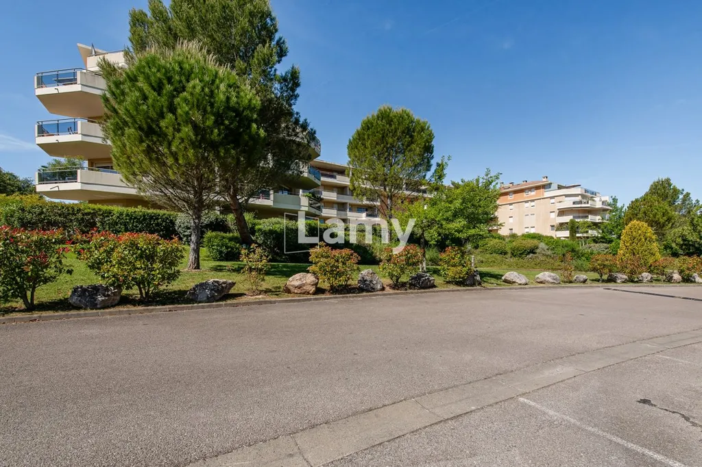 Extérieur - Appartement de Type 4 avec Terrasse à Aix-en-Provence