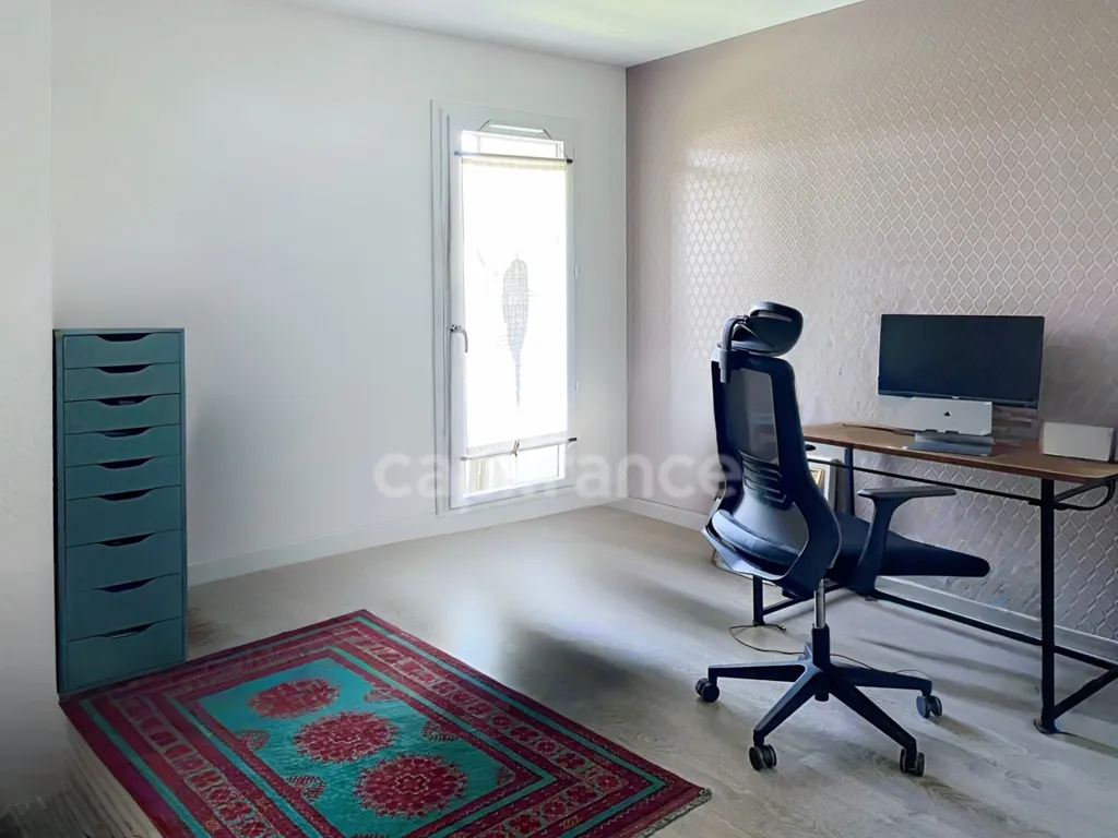 Bureau - Maison avec Terrasse et Jardin à Prévessin-Moëns