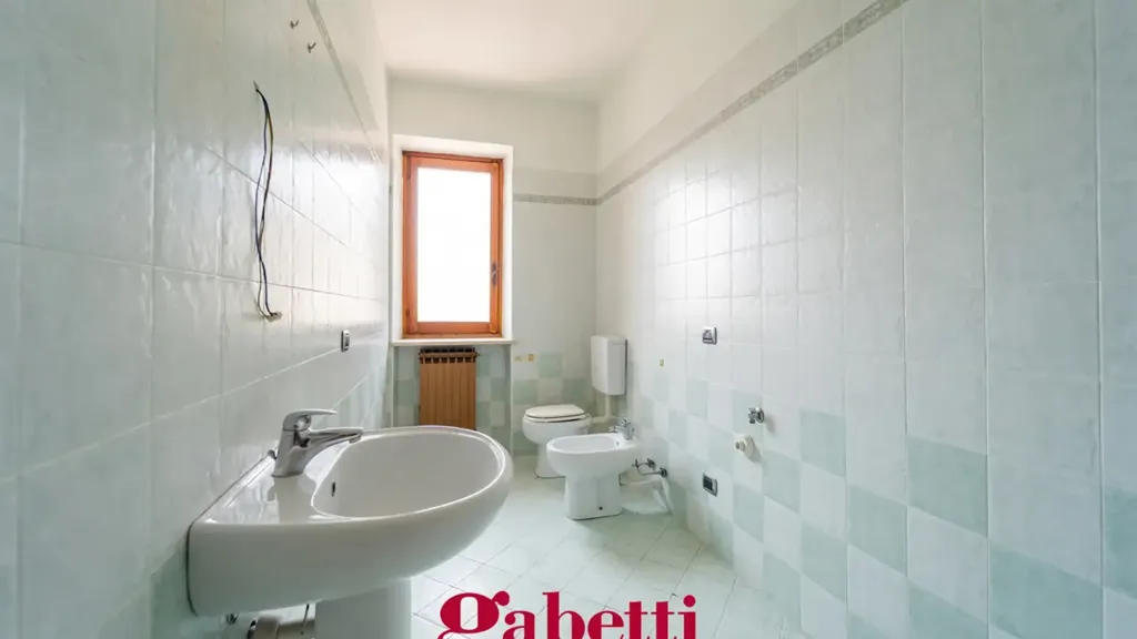 Vannitoad - First-Floor Flat with Two Balconies in Cavallermaggiore
